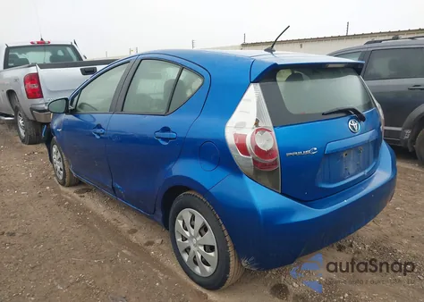 2013 Toyota Prius C One from USA, damaged, VIN JTDKDTB39D1037697